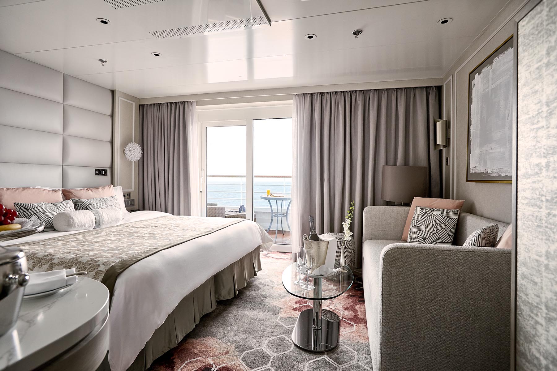 Crystal Cruises - Crystal Symphony - Accommodation - Seabreeze Penthouse Suite 2.jpg
